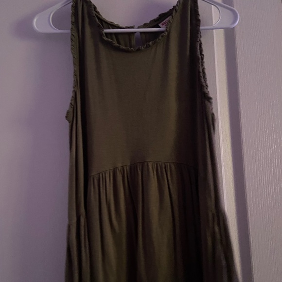 Target, olive green top - Picture 2 of 3